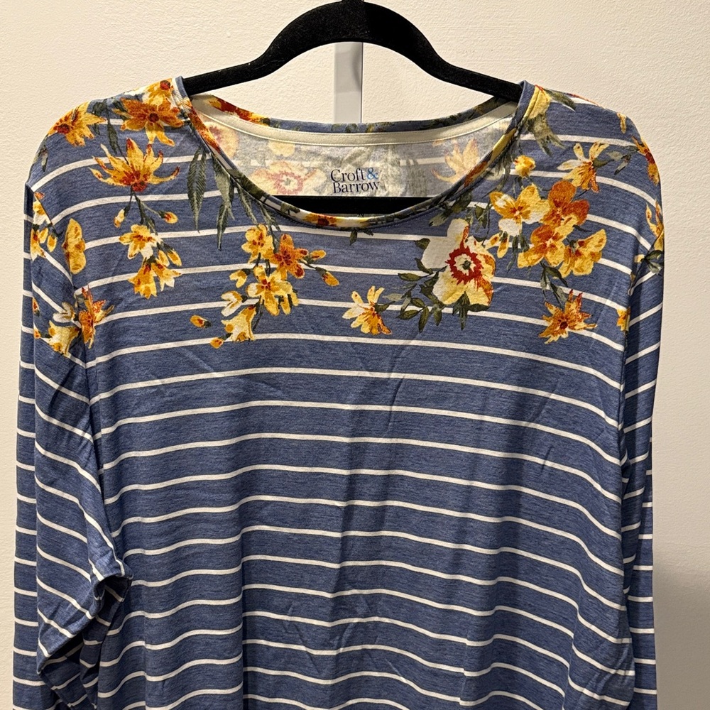 Croft & Barrow Women's Blue and White Striped Floral Blouse Half Stripe Size 3X